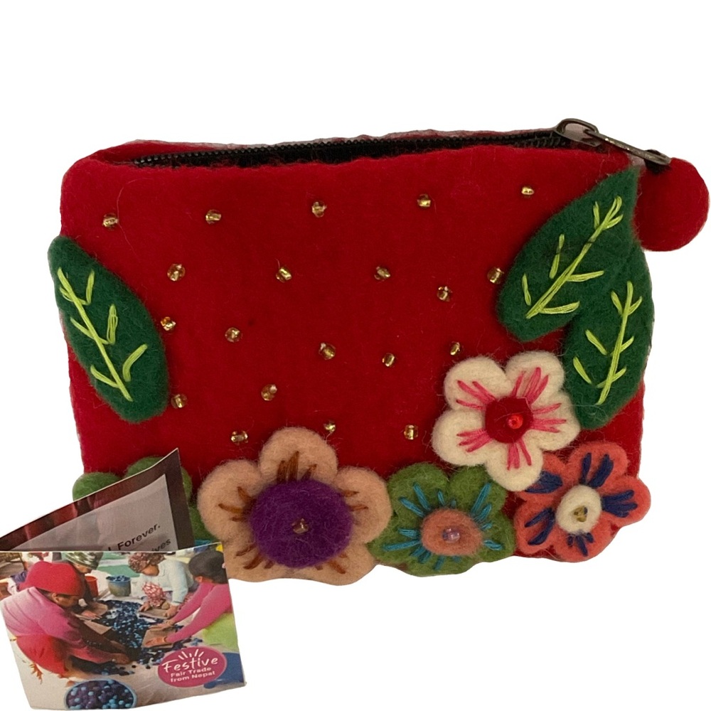 FESTIVE Fair Trade from Nepal 100% Felted Wool Handmade Red Floral Top Zip Bag